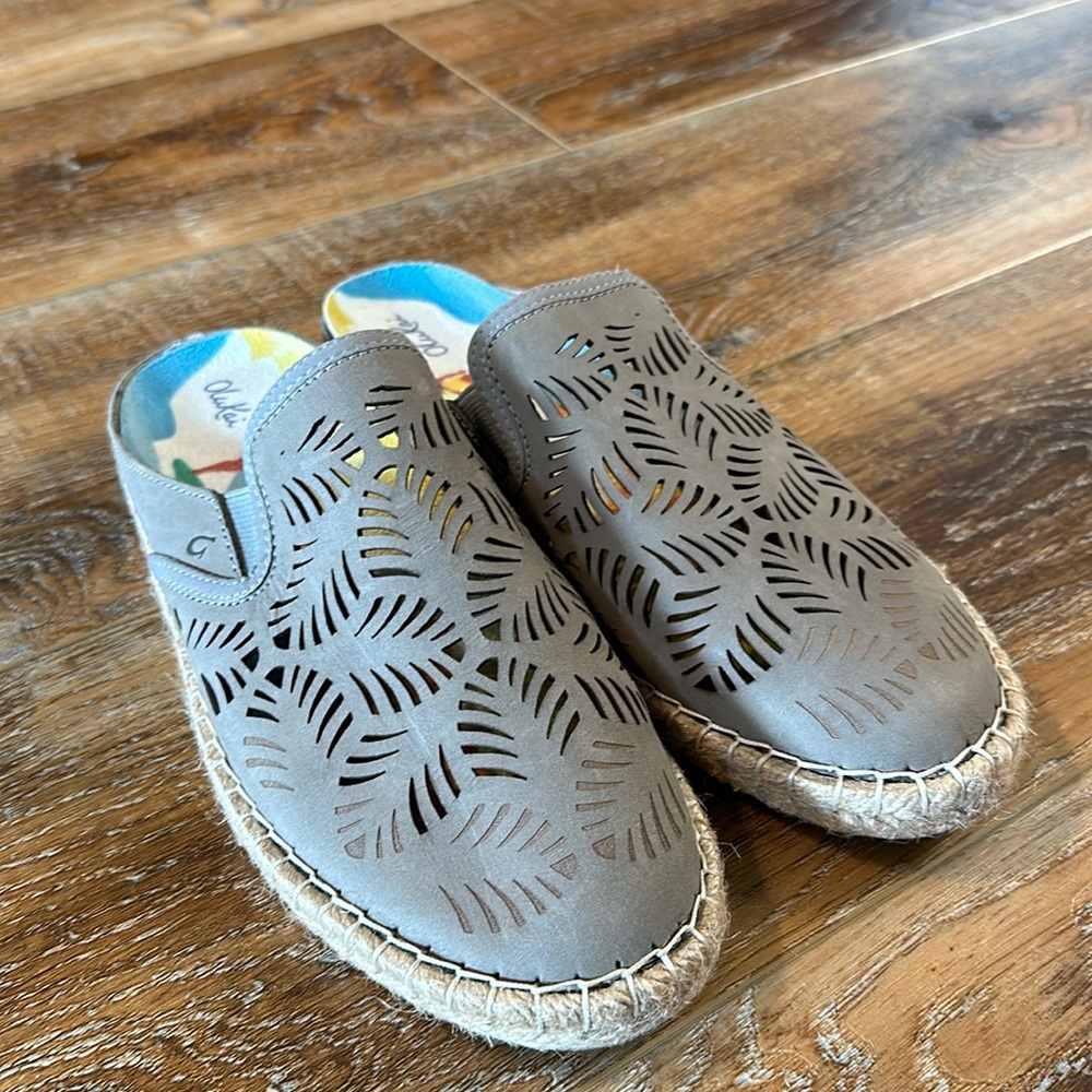 NWOB OluKai Kaula ‘Olu ‘Ili Slip on Espadrilles in Poi - Moana Inspired